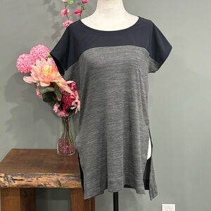 Lolë Short Sleeve Top